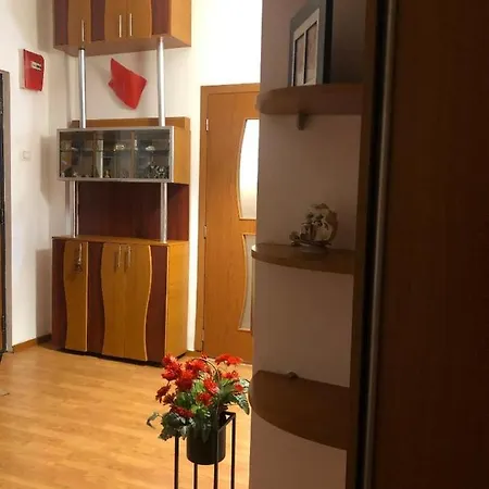 Apartamento Charming Quiet Coltea Old Town In The Centre Of *