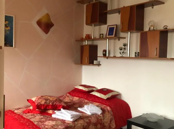 Charming Quiet Coltea Old Town In The Centre Of