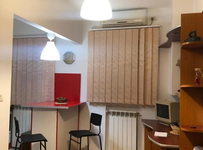 Charming Quiet Coltea Old Town In The Centre Of Apartamento