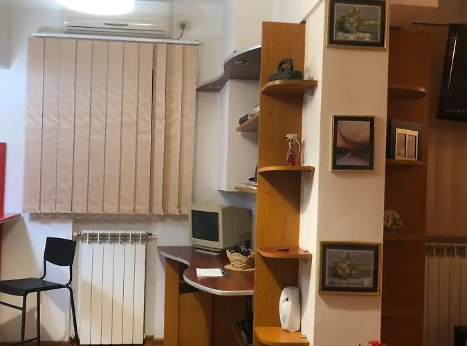 Apartment Charming Quiet Coltea Old Town In The Centre Of