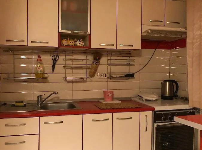 Charming Quiet Coltea Old Town In The Centre Of